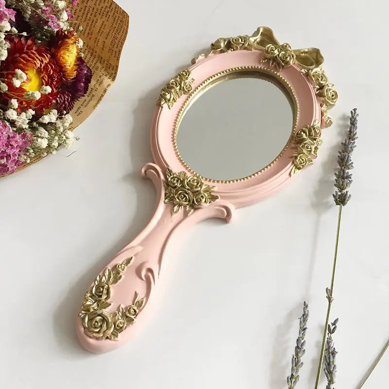 Elegant Handle Mirror