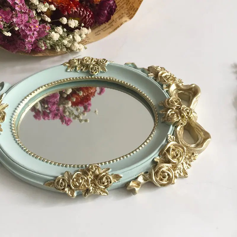 Elegant Handle Mirror