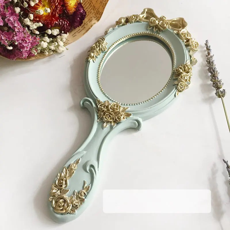 Elegant Handle Mirror